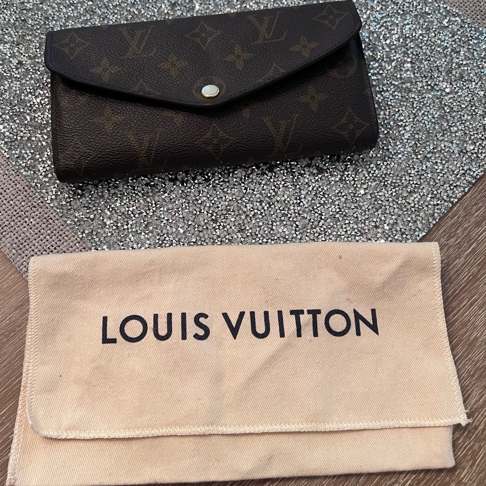 Louis Vuitton monogram wallet